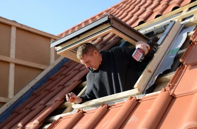 Pose de fenêtres de toit Velux à Neuflize